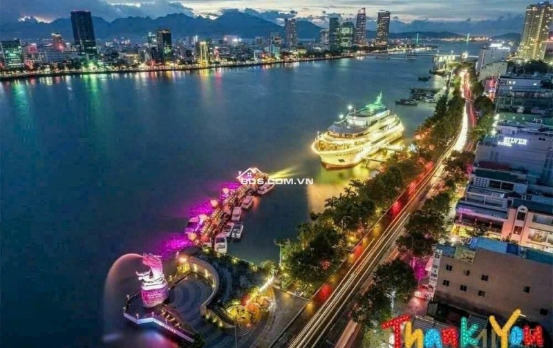 Mua ngay toà khách sạn gần sát sông Hàn và cầu Rồng tại Đà Nẵng
