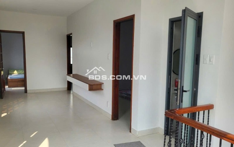 Nhà đẹp 2 mặt tiền sát đường Lê Đại Hành, Q.Cẩm Lệ, TP. Đà Nẵng