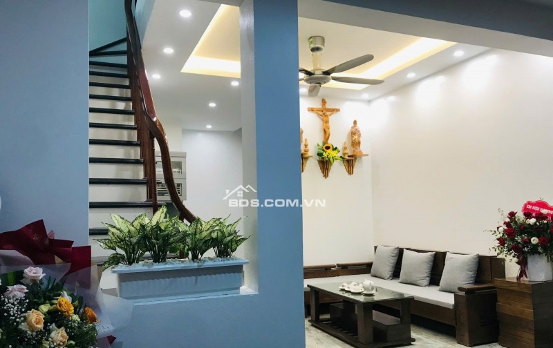 CHỦ GỬI BÁN NHÀ 4 TẦNG DÂN XÂY KIM HOÀNG VÂN CANH