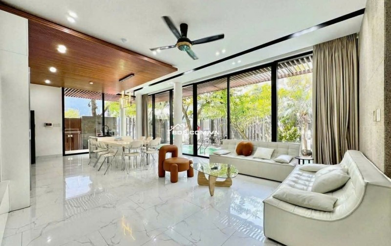 Siêu phẩm biệt thự 2 mặt tiền gần sân bay quốc tế, Q.Hải Châu, TP. Đà Nẵng