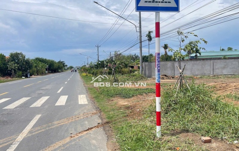 Bán đất MT QL50, 100m2 5x20m.Giá 700triệu. TP Gò Công.SHR sang sổ ngay