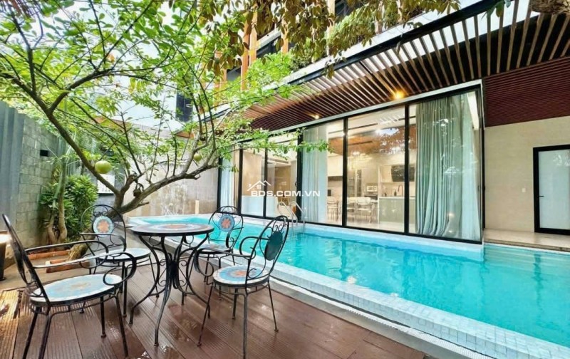 Bán biệt thự đẹp 2 mặt tiền gần sân bay quốc tế Đà Nẵng
