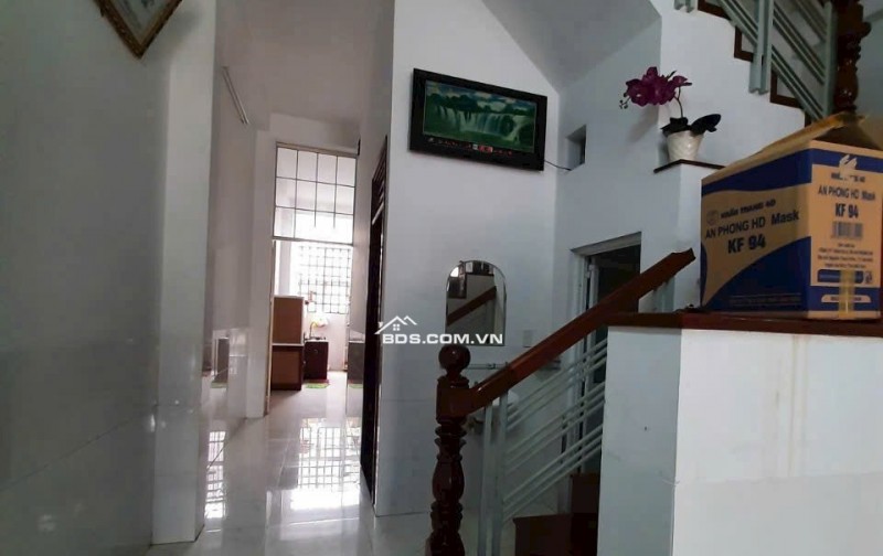 CHO THUÊ NHÀ 1 trệt 2 lầu Rộng 300m2 có  5 Phòng ngủ khu dân cư Bình Nhựt, Bình Thủy