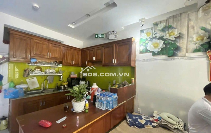 Căn nhà nghỉ đẹp và có dòng tiền tốt gần cầu vượt ngã ba Huế, TP. Đà Nẵng