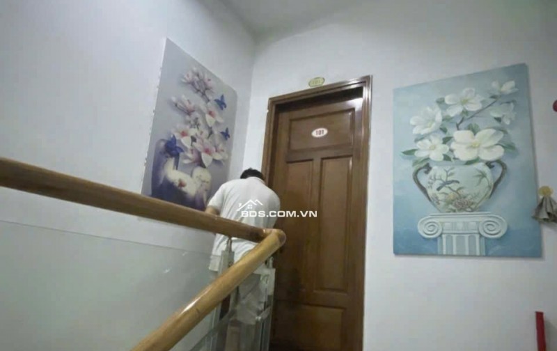 Căn nhà nghỉ đẹp và có dòng tiền tốt gần cầu vượt ngã ba Huế, TP. Đà Nẵng