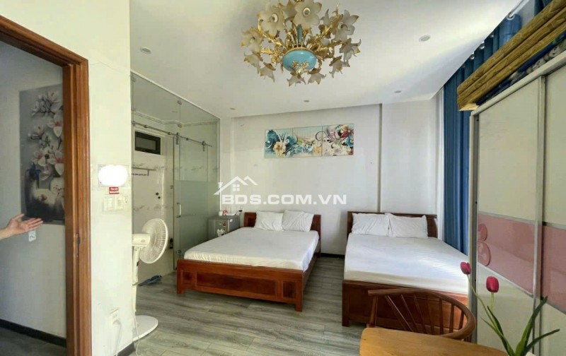 Căn nhà nghỉ đẹp và có dòng tiền tốt gần cầu vượt ngã ba Huế, TP. Đà Nẵng