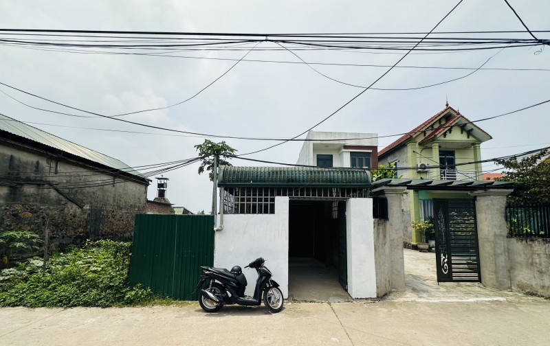 Xuất hiện 1 mảnh đất hiếm ngõ ô tô Thị Trấn Chúc sơn, Chương Mỹ, Hà Nội.