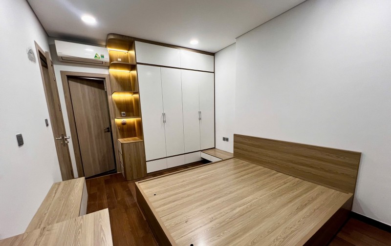 Chị gái cần cho thuê gấp căn hộ Khai Sơn 77m 2N 2VS giá 11tr full đồ liền tường