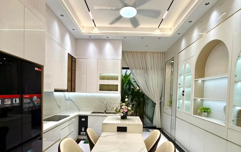 BÁN NHÀ ĐƯỜNG PHẠM ĐĂNG GIẢNG HẺM XE HỚI 6M - 4.2m*14m - 4 TẦNG  FULL NỘI THẤT
