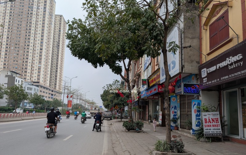 ĐỈNH NÓC KỊCH TRẦN ĐẤT KIM CHUNG - 62M MẶT TIỀN VỈA HÈ, KINH DOANH 