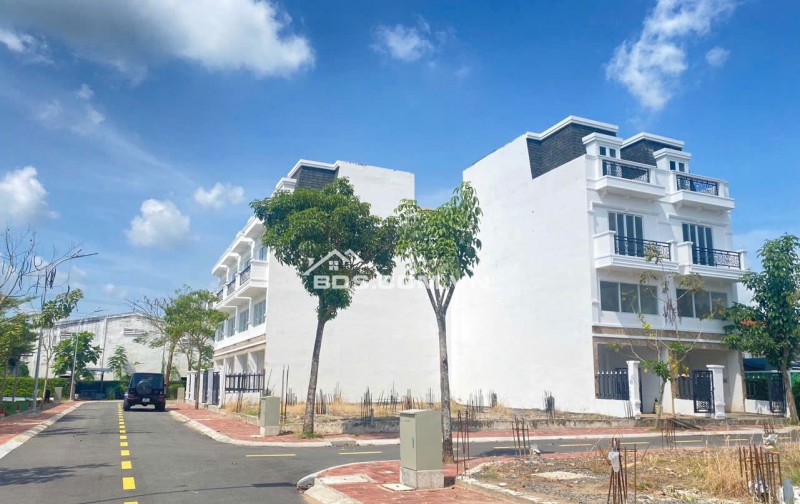 BÁN ĐẤT KHU BIỆT THỰ TP TÂN AN - MẶT TIỀN QL1A - SHR GIÁ CHỈ 1 TỶ