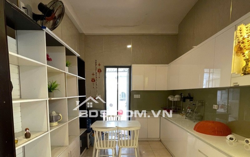 BÁN NHÀ VƯỜN 2 TẦNG – KIỆT RỘNG NÚI THÀNH – GẦN SÂN BAY & TT