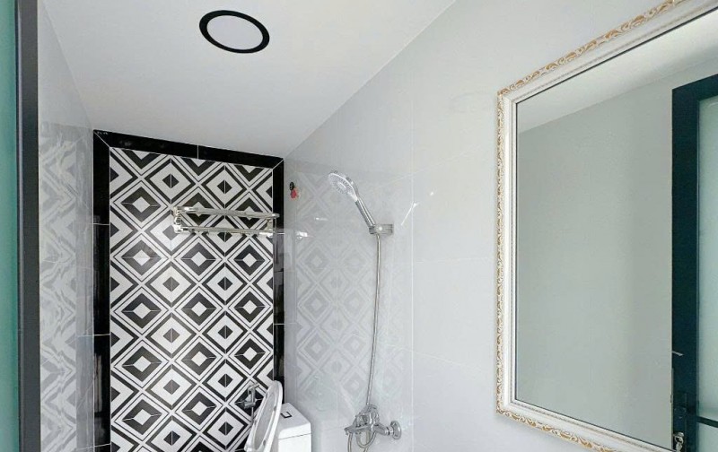Bán nhà p5 pn 4 tầng mới full nội thất hẻm thông khu dân trí cao chỉ 6,5 tỉ