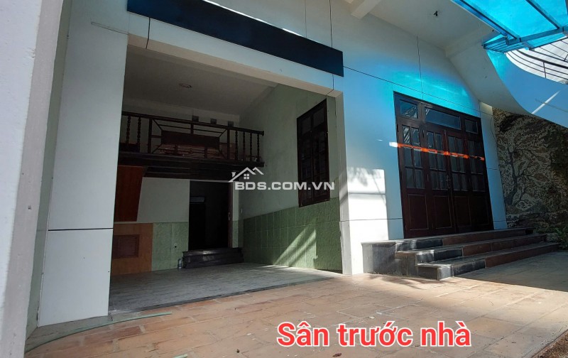 Chính chủ cho thuê nhà nguyên căn mặt tiền Dương Hiến Quyền, TP Nha Trang