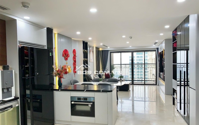 Chính chủ cần bán căn hộ góc 146m2 3pn 2wc tầng b19 tại d le roi soleil view sông hồng hồ tây