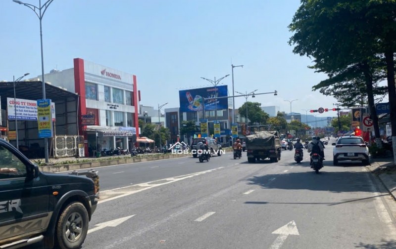 MẶT TIỀN TÔN ĐỨC THẮNG SÁT BẾN XE TRUNG TÂM. DT : 100m2