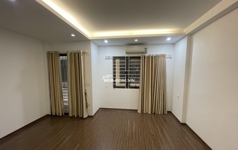 NHÀ 5 TẦNG TRUNG TÂM THẠCH BÀN - LIỀN KỀ AEON LONG BIÊN - GIÁ 5.X TỶ