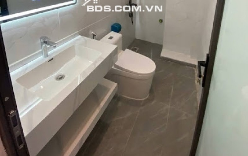 CƠ HỘI VÀNG SỞ HỮU NHÀ 5 TẦNG MỚI TINH, THIẾT KẾ HIỆN ĐẠI TẠI PHÚC LỢI, LONG BIÊN! 