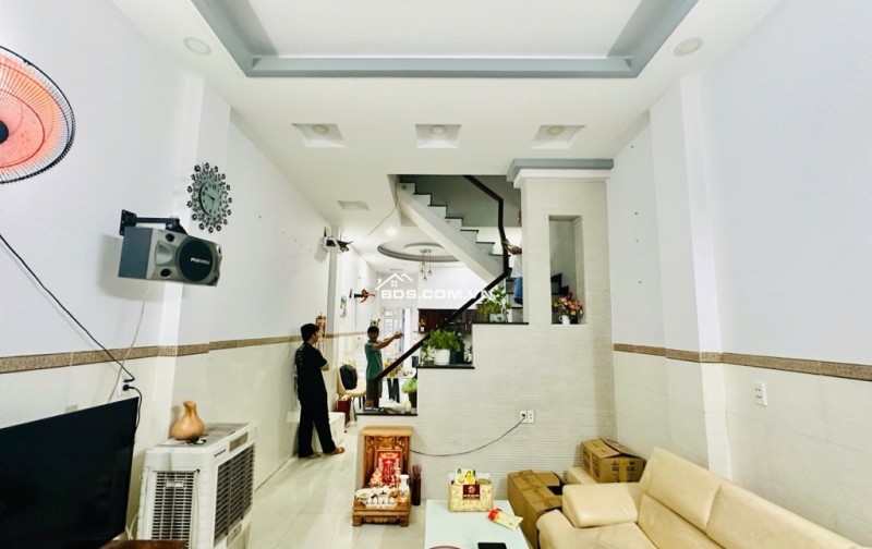 NHÀ ĐẸP KIÊN CỐ - NGAY HIỆP THÀNH CITY - HẺM XE HƠI TRẦN THỊ HÈ - 4x17m - 3 TẦNG