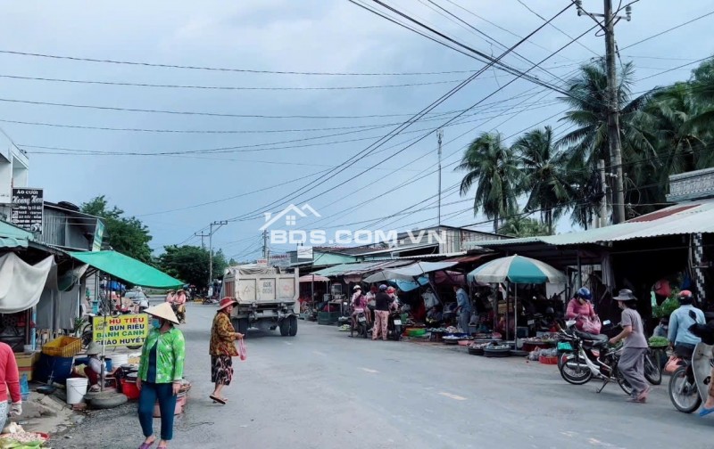 TÔI CẦN TIỀN BÁN GẤP 1400M2 ĐẤT SỔ RIÊNG SẴN THỔ CƯ NGAY QL 13 DÂN CƯ ĐÔNG. GIÁ 290TR/SỔ