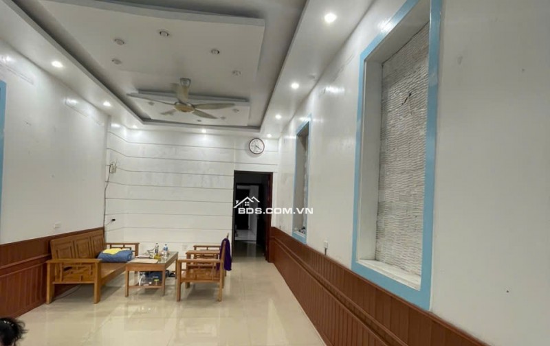 Chính chủ cho thuê nhà mặt tiền kinh doanh tại Ngã 3 Bốt Tròn( Đường Chợ Hàng)  trung tâm Q.Lê Chân