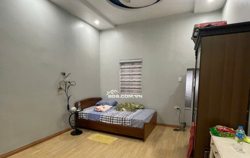 Chính chủ cho thuê nhà mặt tiền kinh doanh tại Ngã 3 Bốt Tròn( Đường Chợ Hàng)  trung tâm Q.Lê Chân
