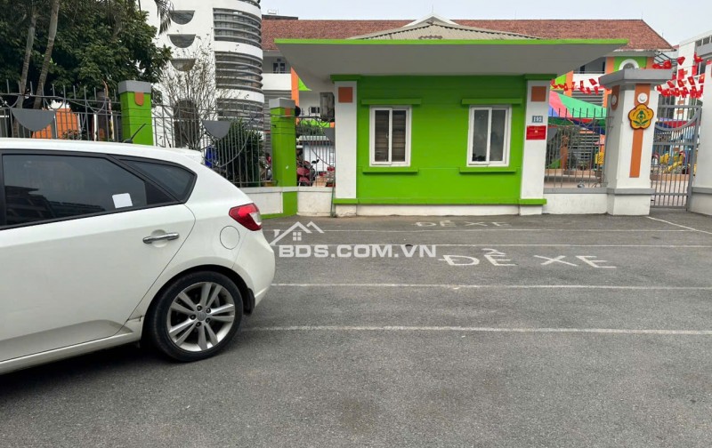 Bán nhà Cấp 4 Đặng Vũ Hỷ- Phân Lô- Ô tô -40m2 nhỉnh 6 tỷ(Thương lượng)