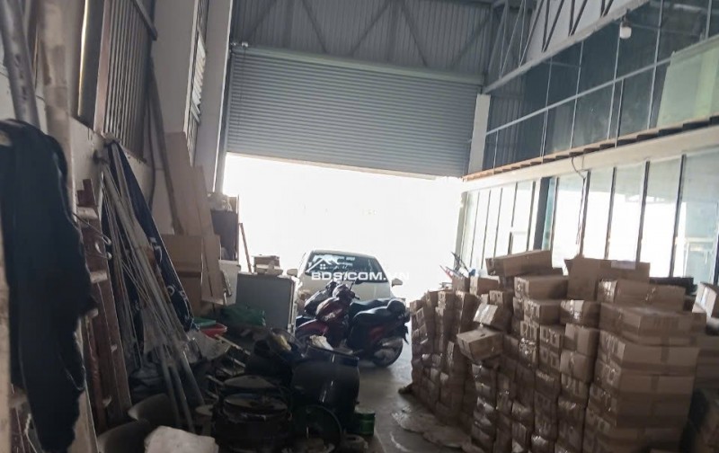 Bán đất, xưởng 2000m2 , hẻm 12m Bình Thành, gần đường A8, 30x75, 90 tỷ