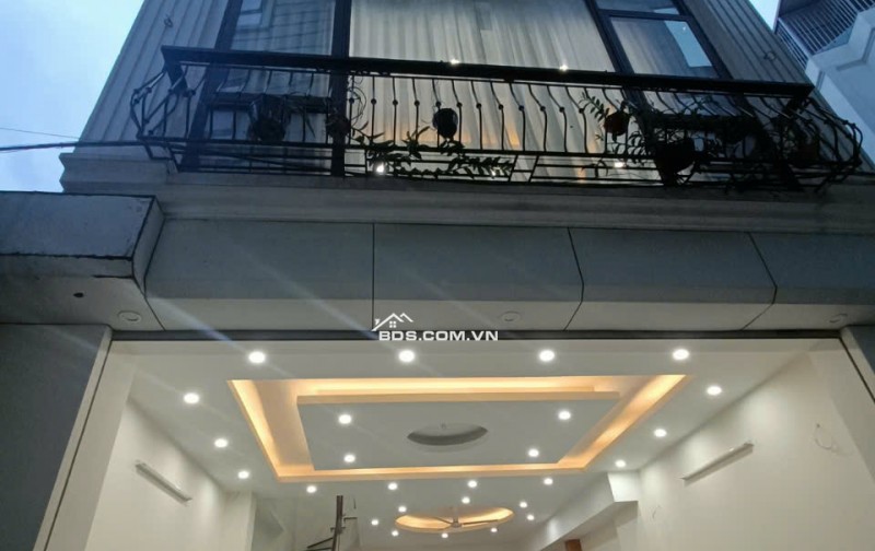 Bán nhà 5 tầng tại ngõ 11 Việt Hưng ngay cạnh Vinhome Riverside