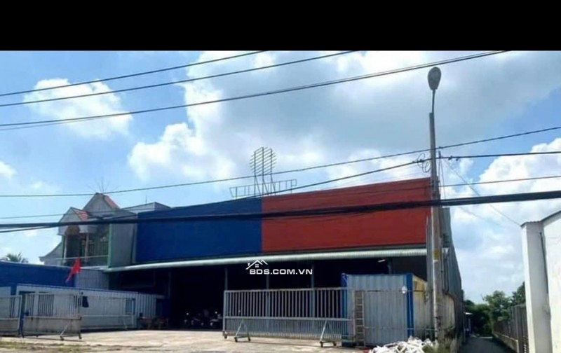 Bán căn nhà xưởng mặt tiền đường TỈnh Lộ 8, Tân Thạnh Tây, Củ Chi.