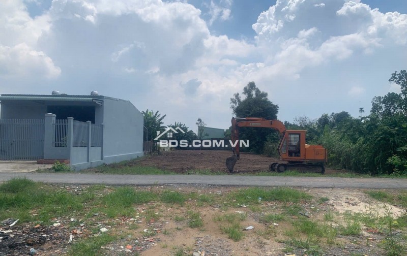 Ngộp bank. Bán gấp 1100m2 full thổ, đường Nguyễn Thị Lắng, Tân Phú Trung, Củ Chi.