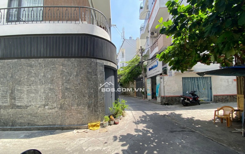 BÁN NHÀ KHU VIP PHAN XÍCH LONG- LÔ GÓC- NHÀ MỚI ĐẸP- PHONG CÁCH HIỆN ĐẠI