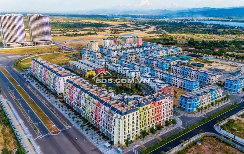 Khách sạn view biển LACELIA CITY mặt tiền đường lớn nhất tỉnh QUẢNG BÌNH
