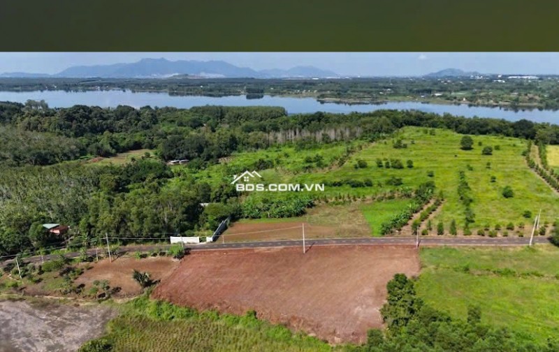 CHÍNH CHỦ CẦN BÁN -188m2 mặt tiền đường nhựa ( 80m2 thổ cư) nở hậu