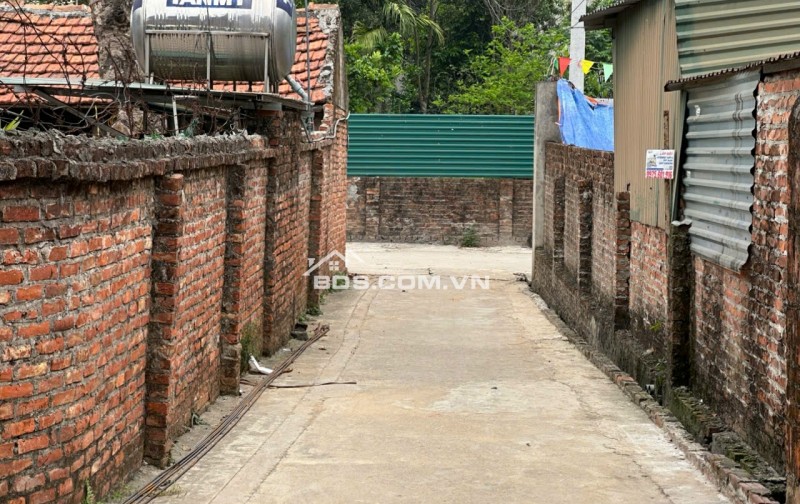 400m đất phú nghĩa-chương nỹ-hà nội
giá chỉ 15tr/m
phù hợp đầu tư,kinh doanh xây trọ