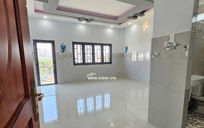 BÁN NHÀ MẶT TIỀN ĐƯỜNG SỐ LÂM VĂN BỀN - 3 TẦNG - NGANG 5M NỞ HẬU TÀI LỘC, P. BÌNH THUẬN
