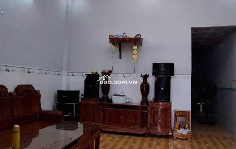Bán nhà Nát 129m2 SHR Chỉ Còn 700tr Xã Tân Hiệp Hóc Môn! Gấp Gấp .
