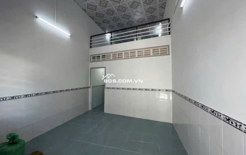 Làm ăn thua lỗ bán nhà 111m2 có SHR Giá 690tr gần BVXA Xã tân phú trung Củ Chi !