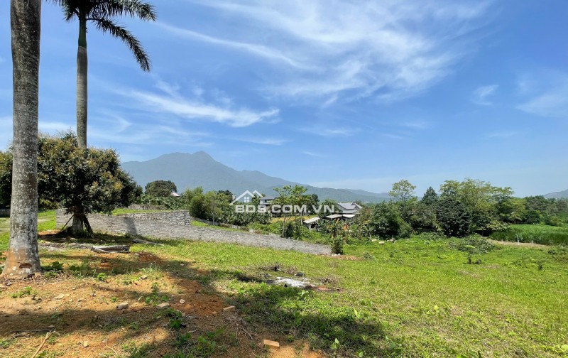 Bán lô góc 1617m2 thế đất cao view thoáng tại Yên Bài - Ba Vì - HN Giá 5tr/m2