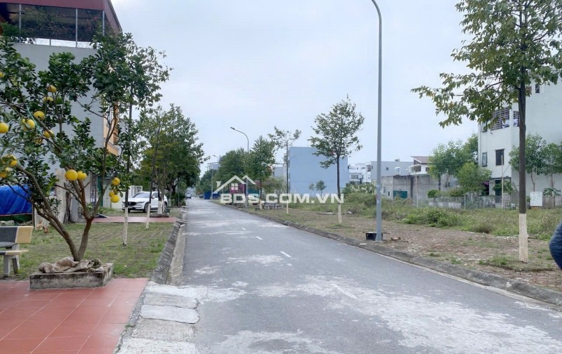 Cơ hội sở hữu song song hai lô đất liền kề, vị trí đắc địa tại khu đô thị Liêm Chính, Trường Chuyên Biên Hòa