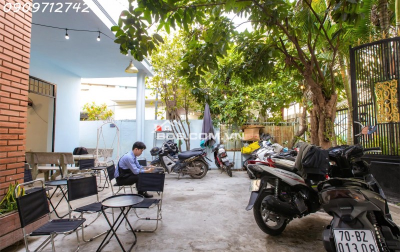 Hiện gia đình cần tiền để giải quyết công việc nên chủ muốn sang lại hồ câu tôm giải trí - Địa chỉ: 11C/2 Hiệp Thành 26, P Hiệp Thành, Quận 12, TP Hồ