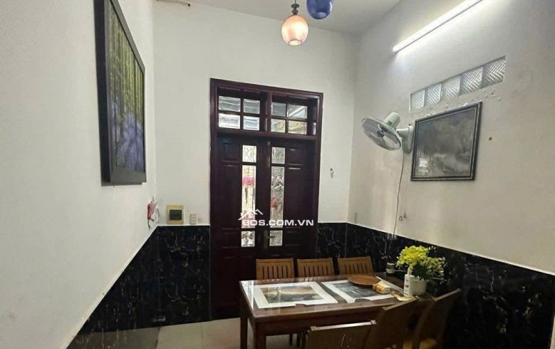 MẶT TIỀN KINH DOANH ĐƯỜNG 33m SÂN BAY ĐÀ NẴNG 300m2 sử dụng CHỈ 11 TỶ NHỈNH
