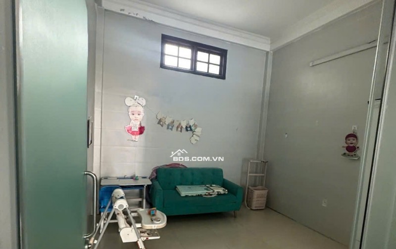 MẶT TIỀN KINH DOANH ĐƯỜNG 33m SÂN BAY ĐÀ NẴNG 300m2 sử dụng CHỈ 11 TỶ NHỈNH