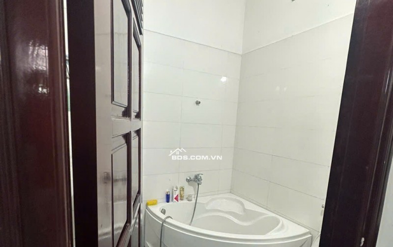 MẶT TIỀN KINH DOANH ĐƯỜNG 33m SÂN BAY ĐÀ NẴNG 300m2 sử dụng CHỈ 11 TỶ NHỈNH