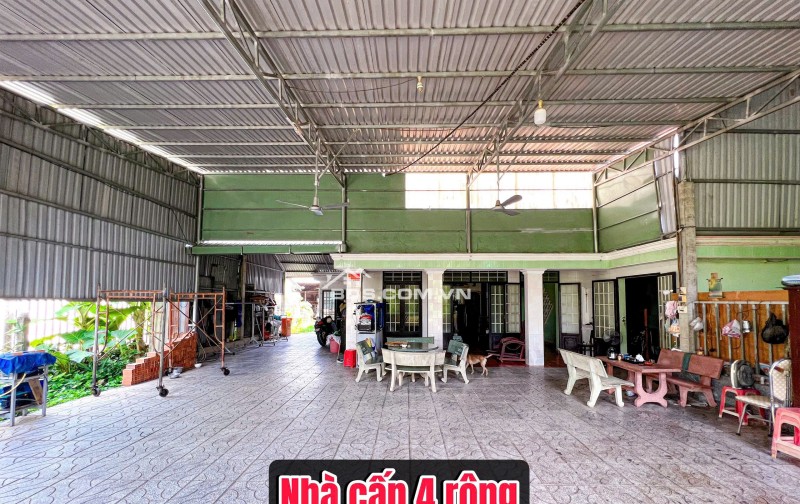 Ngộp bank, chủ gửi bán gấp căn nhà mặt tiền đường tỉnh lộ 7, An Nhơn Tây, Củ Chi.