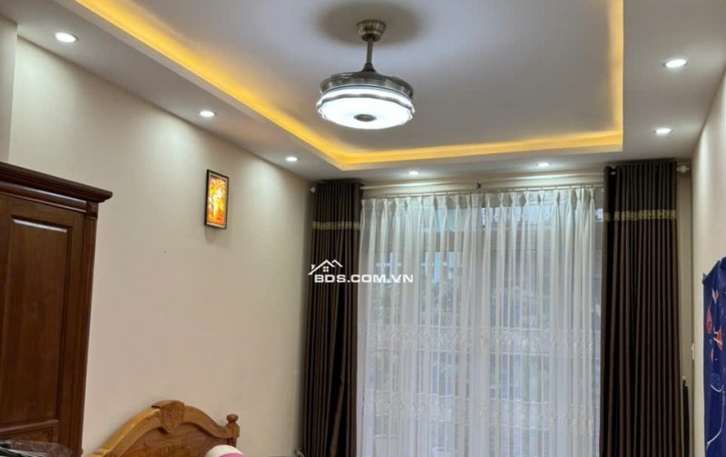 Bán gấp nhà 4 tầng mới xây. 49m2. Hẻm xe hơi Nguyễn Trãi, Q5. Đoạn 2 chiều - 8,9 tỷ