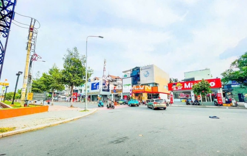 CHO THUÊ MẶT BẰNG GÓC 2 MẶT TIỀN 262,5m² - 487 PHAN VĂN TRỊ, GÒ VẤP
