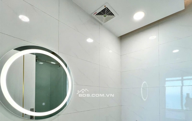 Bán nhanh căn view biển nội thất mới 100% hiện đại Mường Thanh Viễn Triều