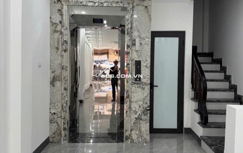 Mặt  phố Bảo Linh – Phúc Tân, 70m 5tầng thang máy 23.5 tỷ.