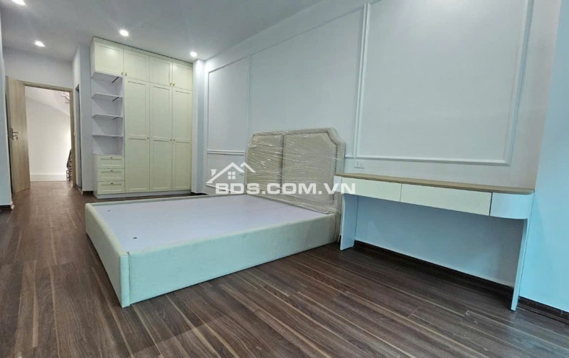 LÔ GÓC TRUNG TÂM VĂN QUÁN, NGÕ RỘNG VF3 ĐỖ CỬA, Ô CHỜ THANG MÁY MINI, NHỈNH 7 TỶ